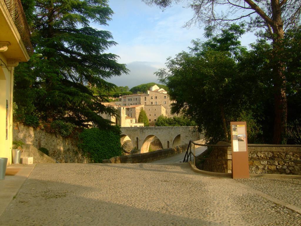 Besalut Apartment ภายนอก รูปภาพ