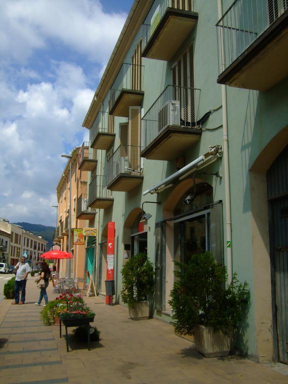 Besalut Apartment ภายนอก รูปภาพ