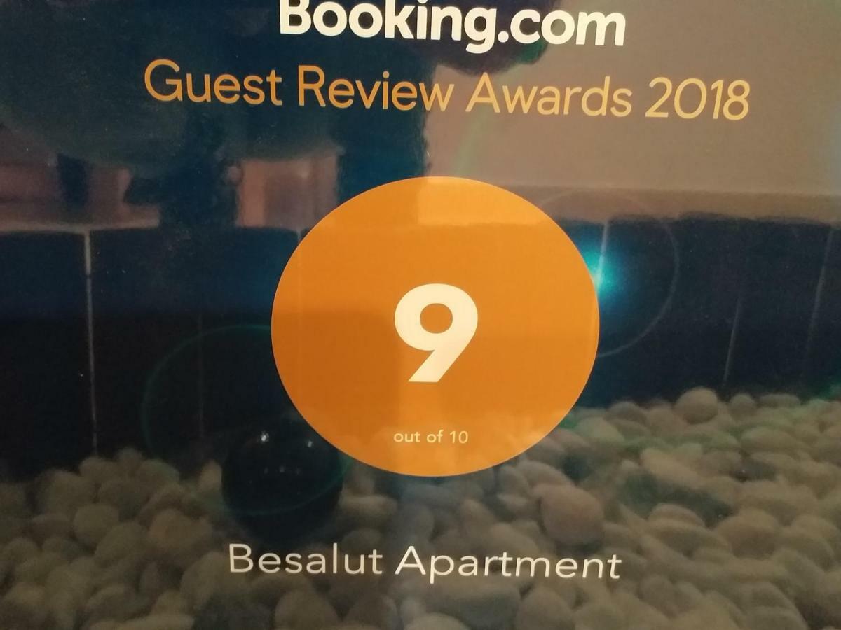 Besalut Apartment ภายนอก รูปภาพ
